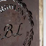 Borgoluna Luxury House