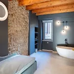 Borgoluna Luxury House Vendégház
