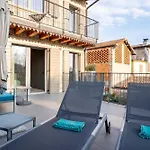 Borgoluna Luxury House Vendégház San Felice del Benaco