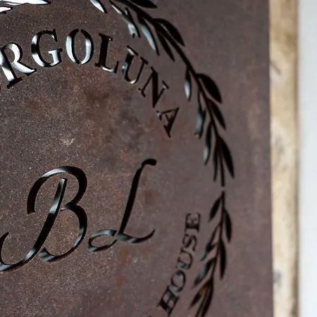 Borgoluna Luxury House