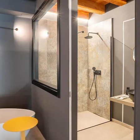 בית הארחה Borgoluna Luxury House