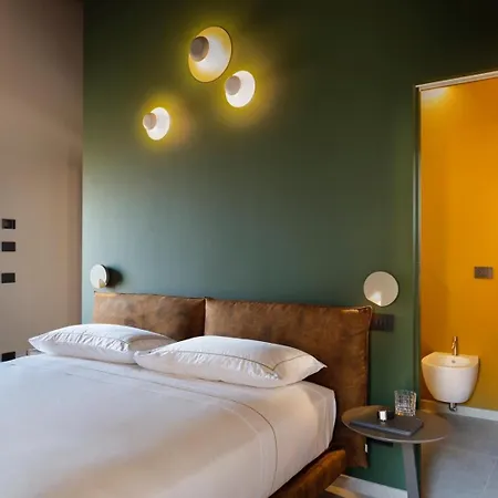 בית הארחה Borgoluna Luxury House 4*