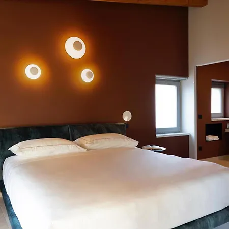 בית הארחה Borgoluna Luxury House